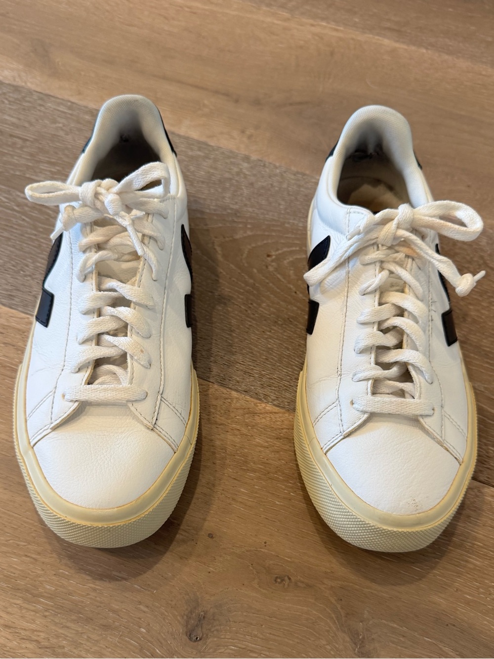 Veja White Leather Low-Top Sneakers with Black V Logo - Picture 2 of 9